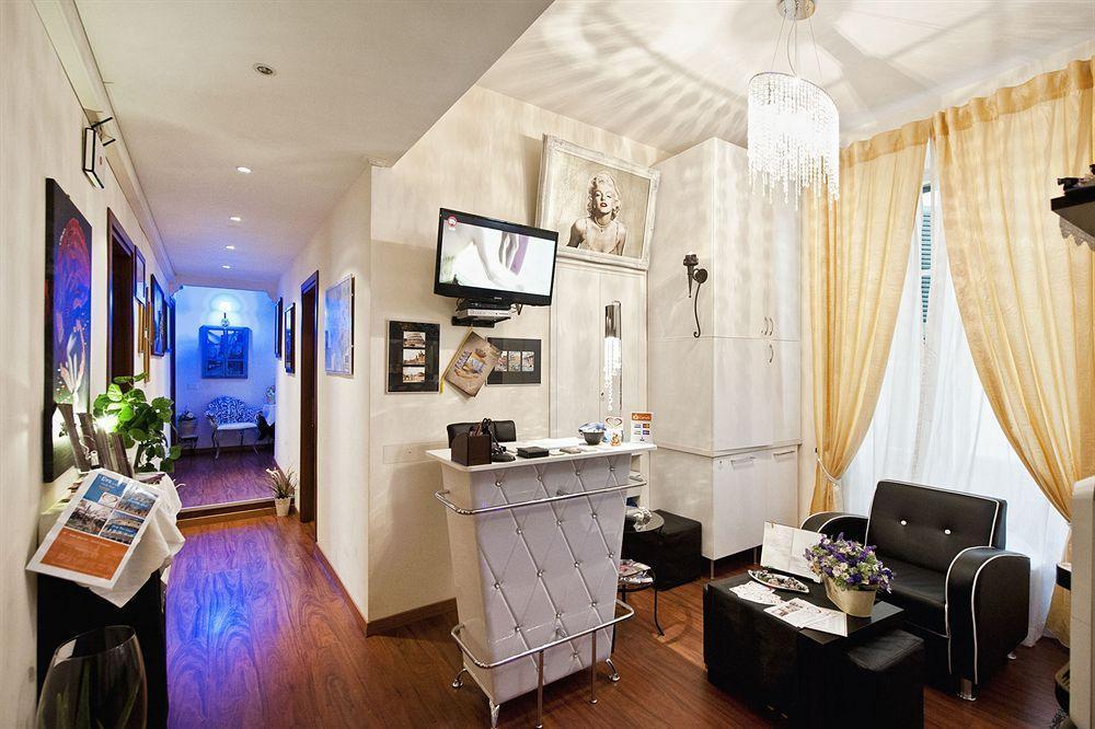 Holidays Rooms Рим Екстериор снимка