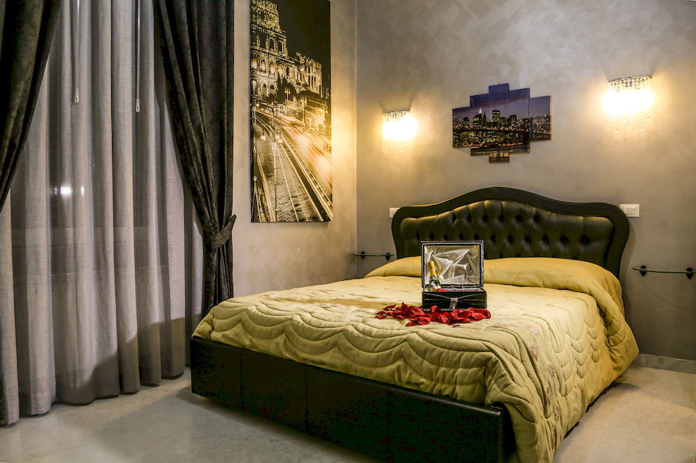 Holidays Rooms Рим Екстериор снимка